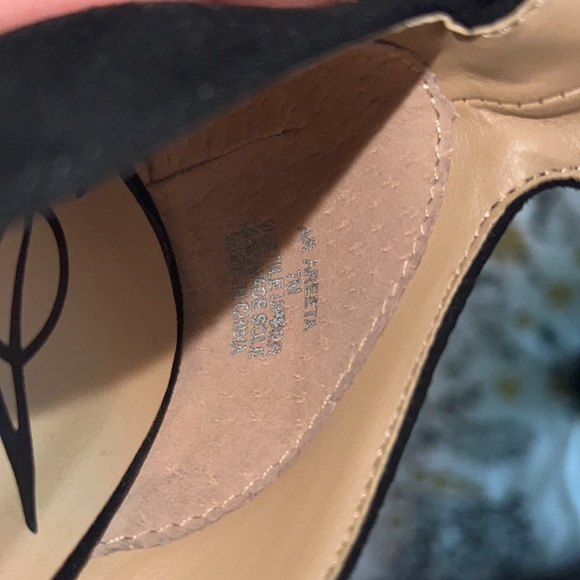 American Rag Heels 👠 - Picture 7 of 7